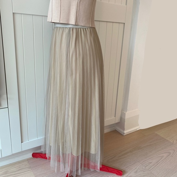 Pleated Midi Skirt with Mesh, A-Line, Taupe/Tan, Flowy, Women's (US S) - Picture 5 of 9